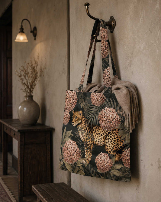 TULOSSA! VanillaFly kangaskassi Floral Leopard